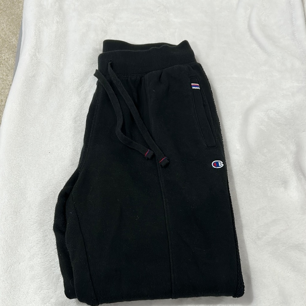 Black champion sweat pants